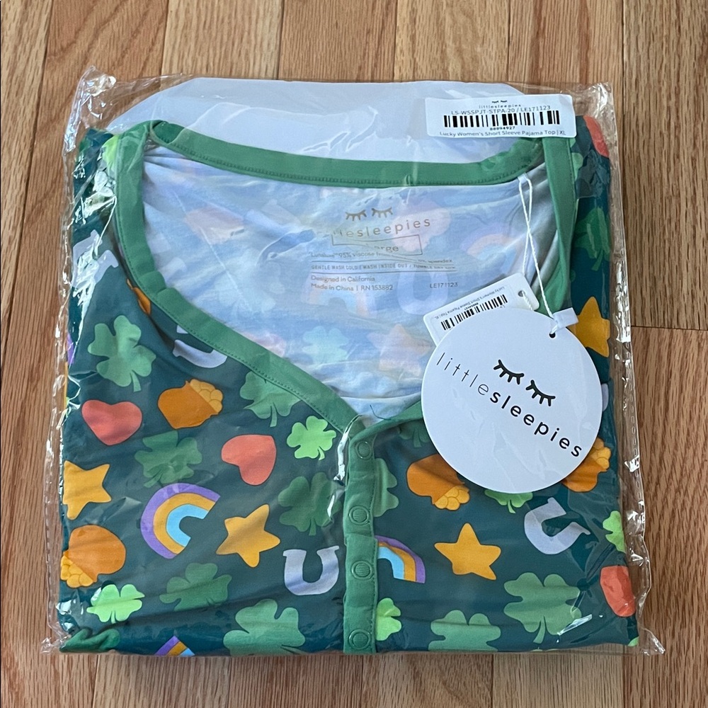 Little Sleepies Pajama Top Womens XL Green Lucky St Patrick's Novelty Print NWT